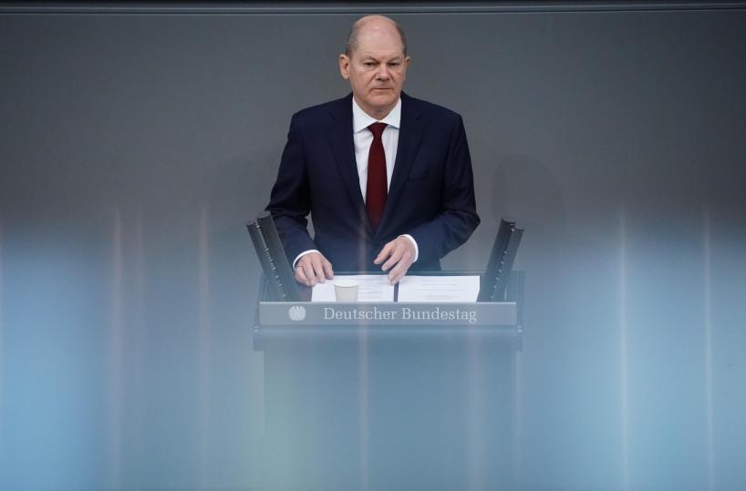Scholz: «Ucraina in Ue? No a scorciatoie». Attenzione alle mine antiuomo