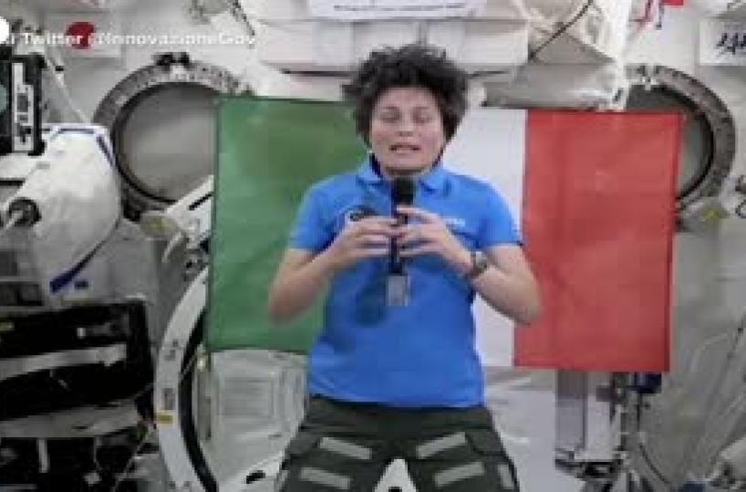 Matera, in diretta dallo spazio: Cristoforetti dialoga con 50 alunni