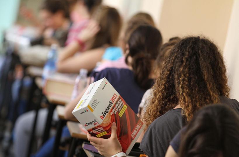 Esami di maturità: Moravia, Quasimodo, Piero Angela e Oriana Fallaci nelle tracce della prima prova 
