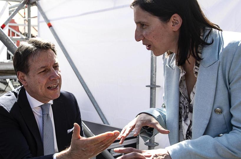 Elezioni a Bari, minacce e scambi d'accuse: è rottura tra Conte e Schlein