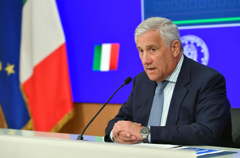 Tajani, sbalordito per Bayrou, altri sono i paradisi fiscali