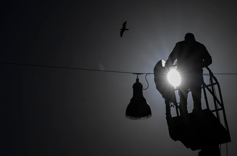Stacanovisti al lavoro, sono il 6,6% in Europa