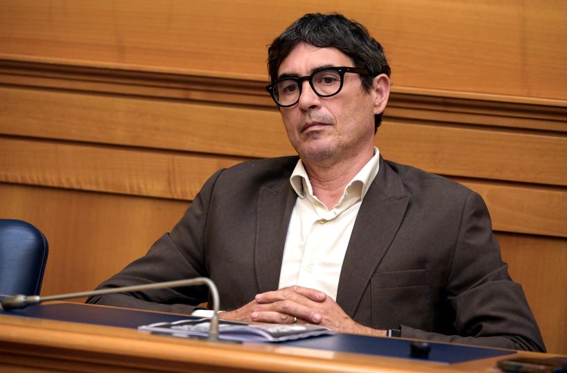 Fratoianni, Vendola è candidato, Decaro non si ritiri