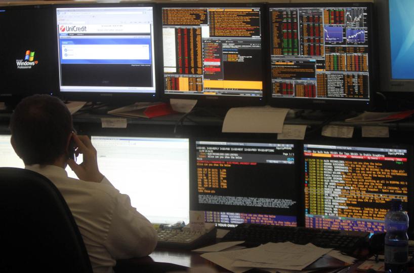 Lo spread Btp-Bund si restringe a 83,8 punti in avvio