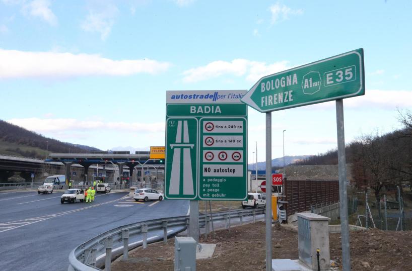 ++ Incidente in galleria, chiusa l'A1 fra Bologna e Firenze ++