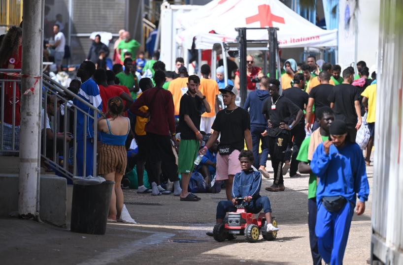 Ancora sbarchi a Lampedusa,1.531 migranti nell'hotspot