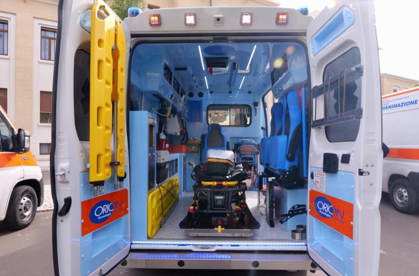 Cade dal cestello della gru, morto un operaio a Torino