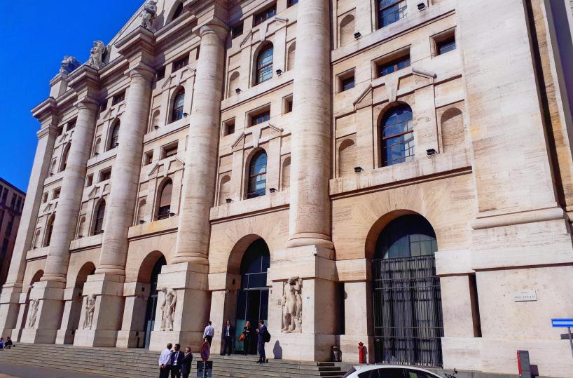 Borsa: Milano chiude in rialzo, +0,28%