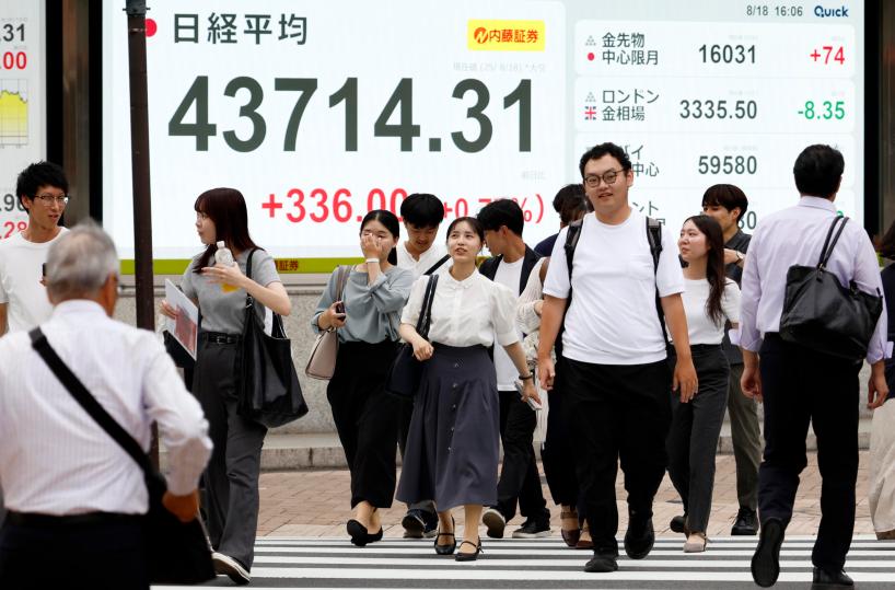 Borsa: Asia positiva, Tokyo brinda a dimissioni Ishiba