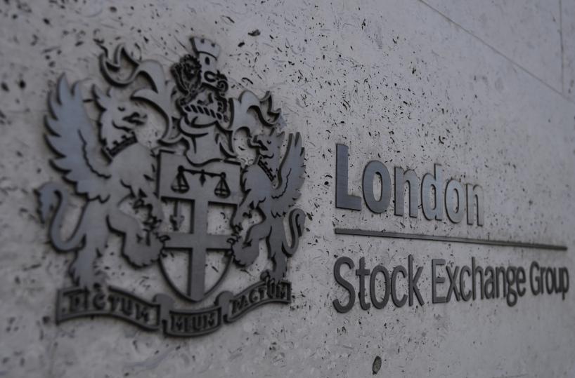 Borsa: l'Europa conclude cauta, Londra +0,2%