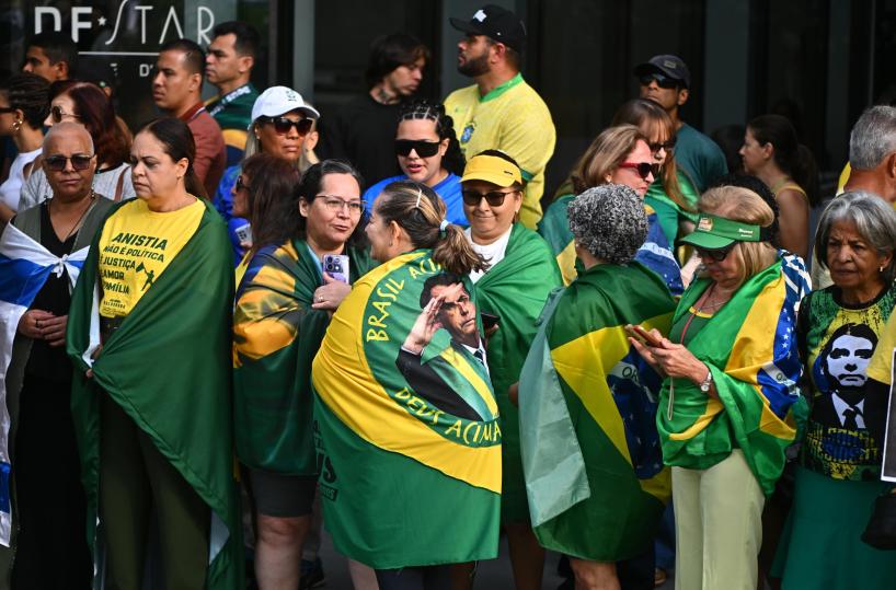 Bolsonaro lascia i domiciliari per le cure in ospedale