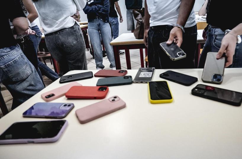 In aula senza cellulare, il primo anno disconnesso