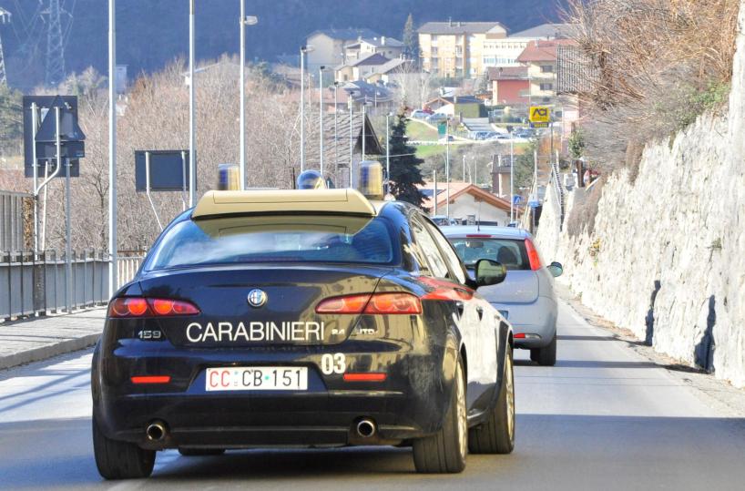 Quindicenne denuncia, 'vittima di abusi'