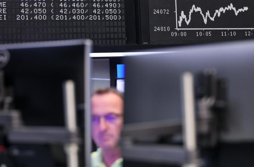 Borsa: l'Europa alla finestra, Milano maglia nera con le banche