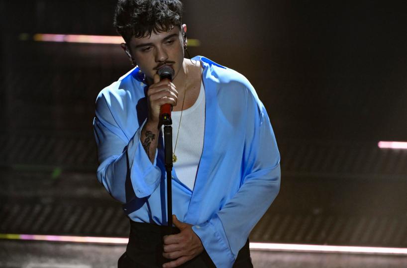 Hit parade, Olly resta primo, arriva Ed Sheeran