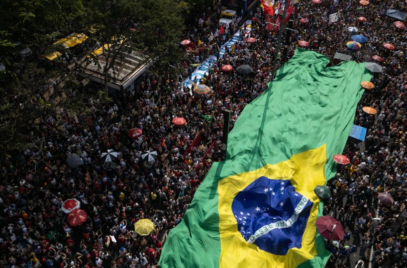 Migliaia protestano in Brasile contro l'amnistia a Bolsonaro