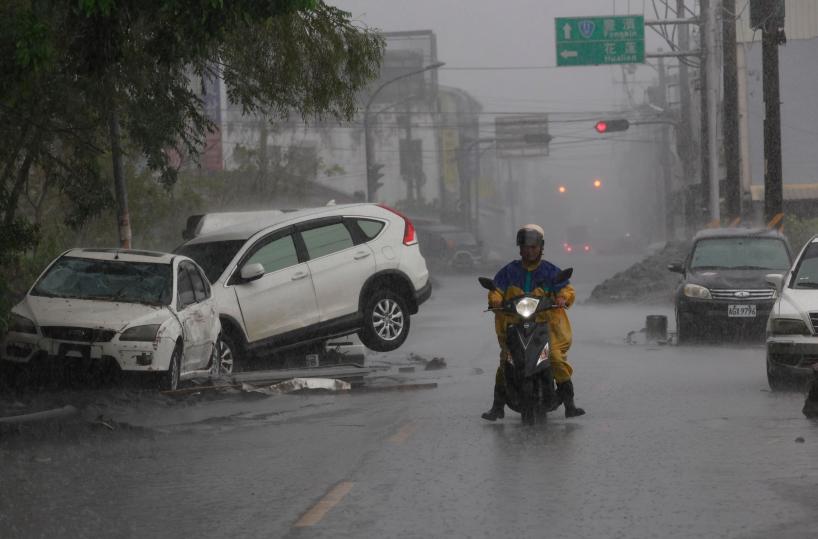Tifone Ragasa, quasi due milioni evacuati nel sud della Cina