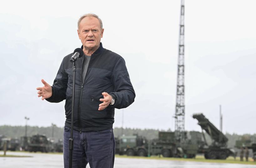 Tusk, 'Trump lascia all'Europa la guerra in Ucraina'