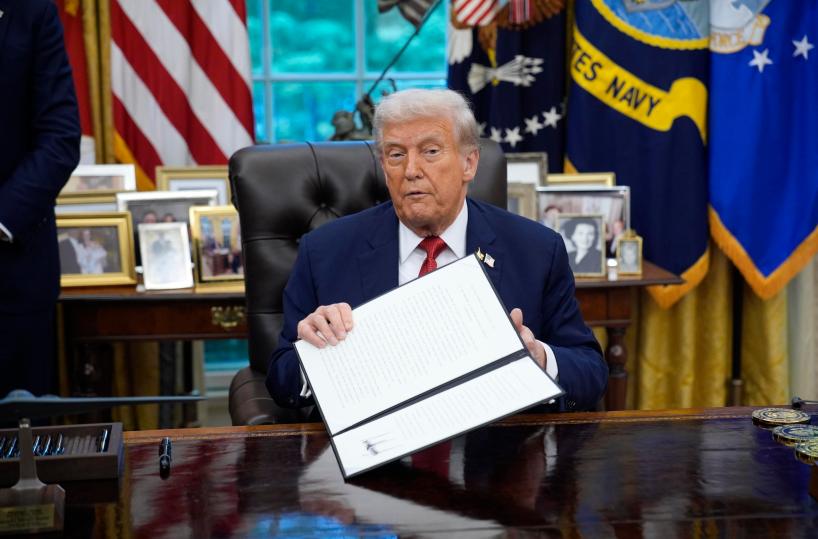 Trump, 'sentito Netanyahu, vicino accordo per Gaza, forse pace'