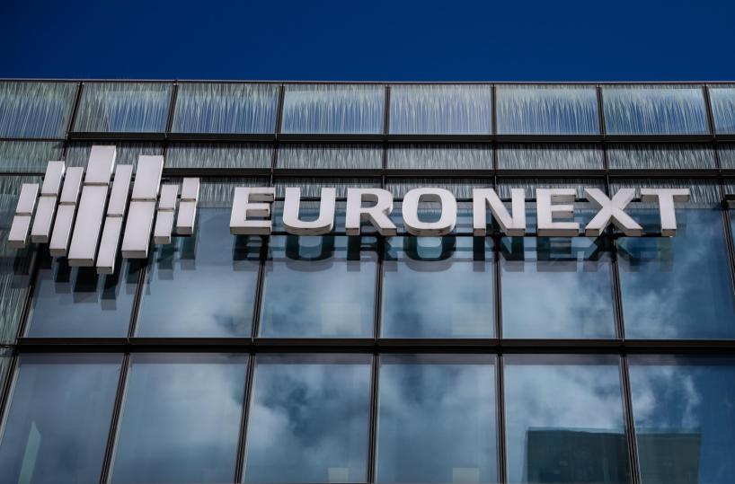 Borsa: Milano cauta con l'Europa, pesa Cucinelli, bene Generali