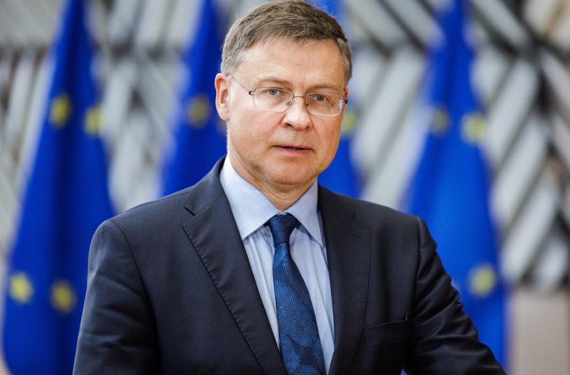 Dombrovskis, 'l'Ue è già in una guerra ibrida con Mosca'