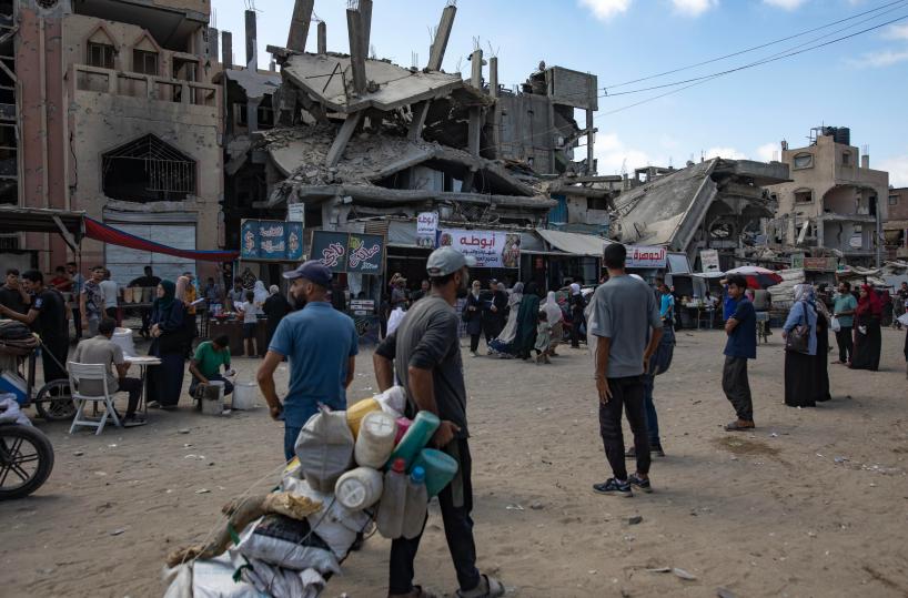 Hamas a Reuters, 'esaminiamo piano, scelte amare comunque'