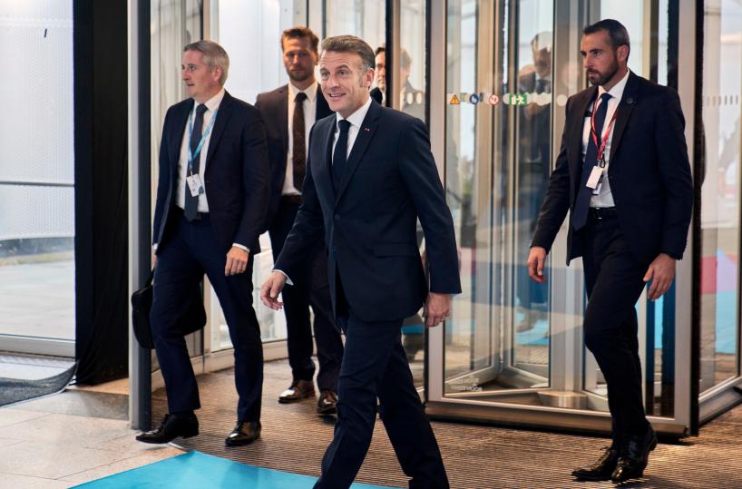 Macron, 'agiremo per contrastare la flotta ombra russa'