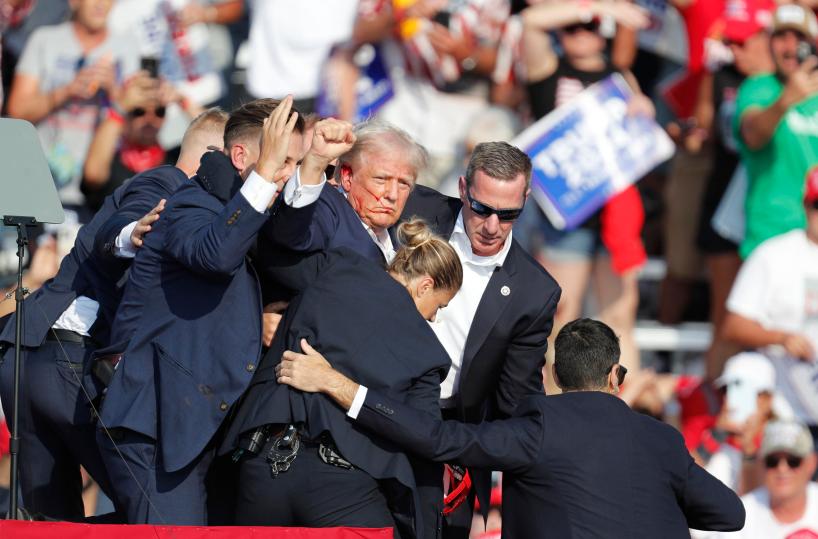Il Tesoro Usa prepara una moneta con volto Trump e pugno alzato