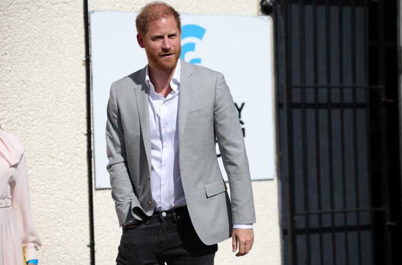 Harry avvicinato per due volte da una stalker durante visita Gb