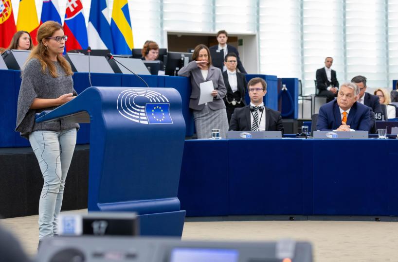Sì dell'Eurocamera all'immunità a Salis per un solo voto