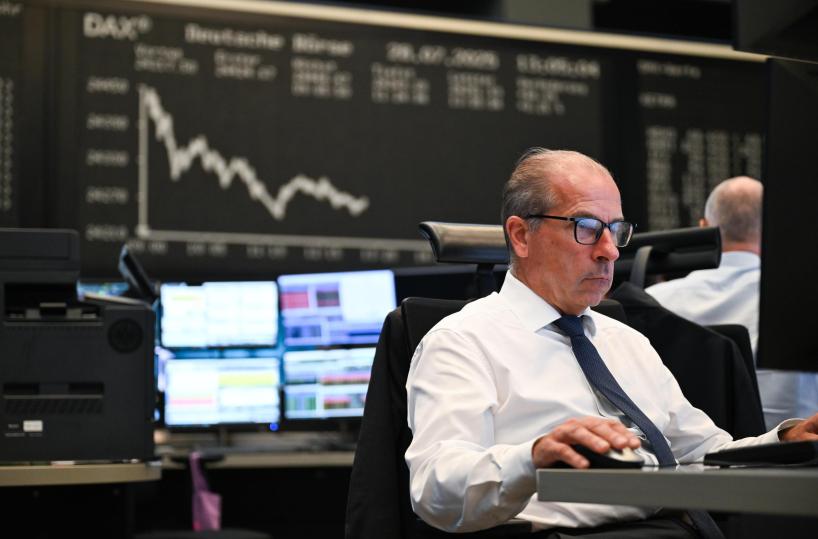 Borsa: l'Europa chiude poco mossa, Parigi +0,04%, Londra +0,05%