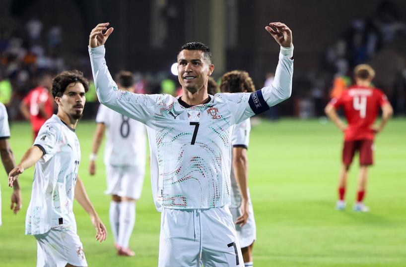 ++ Cristiano Ronaldo è il primo calciatore miliardario ++