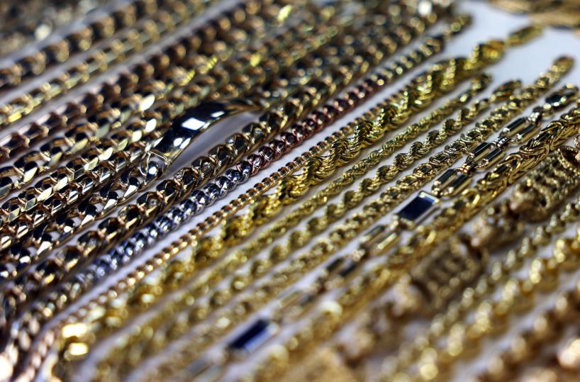 L'oro supera per la prima volta i 4.000 dollari l'oncia