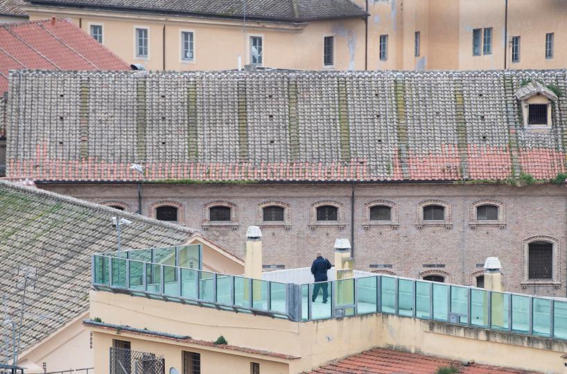 Crolla parte tetto carcere Regina Coeli, nessun ferito