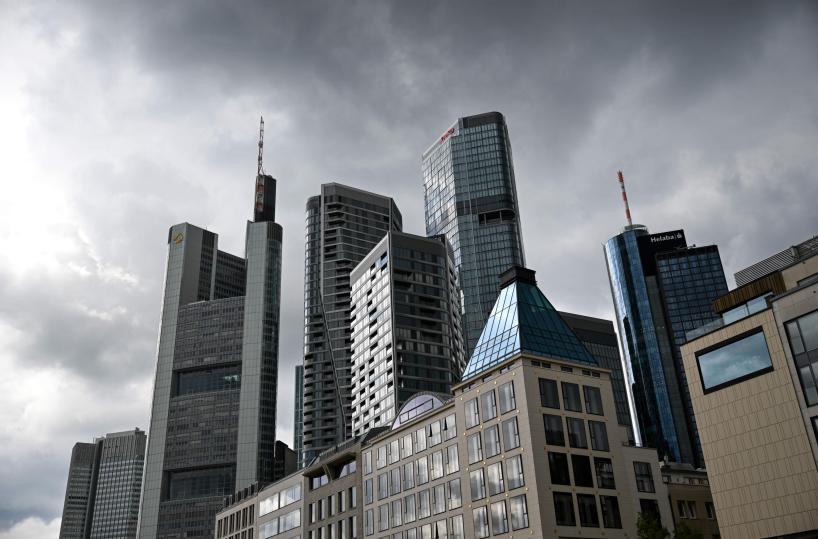 Borsa: Europa debole nel finale, sale Francoforte, Milano-1,35%
