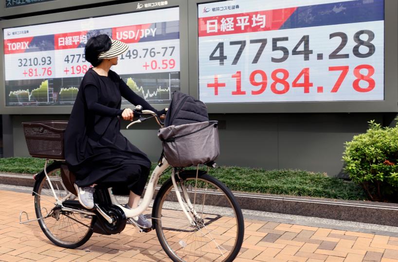 Borsa: Asia positiva con il tech, l'Europa verso avvio debole