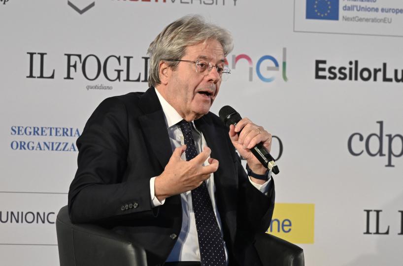Gentiloni, serve un chiarimento con M5s,discrimine difesa e Kiev