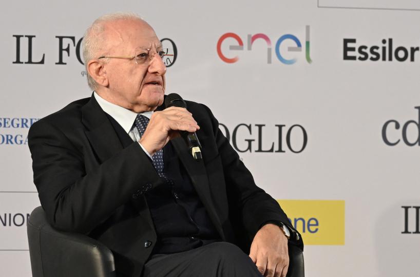 De Luca, resto a fare politica per un altro quarto di secolo