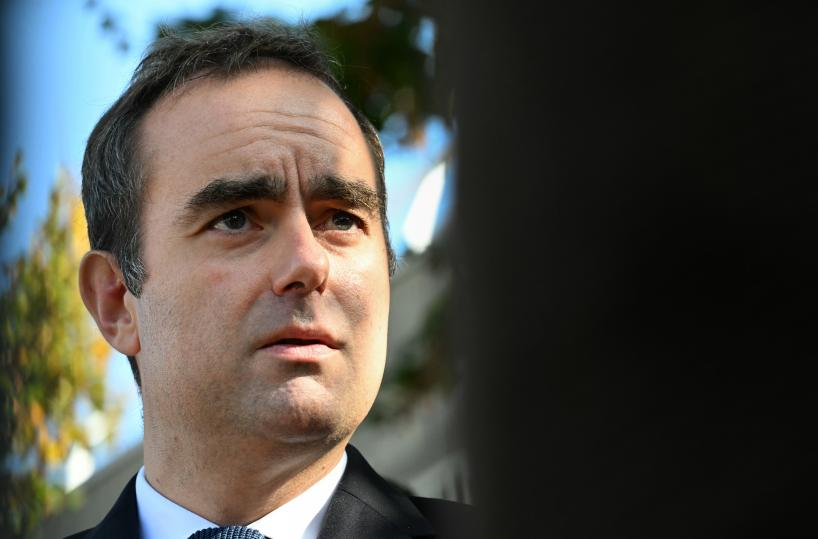 Atteso per questa sera annuncio governo in Francia