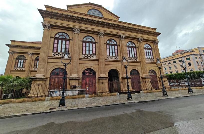 Tenta fermare pestaggio, ucciso con colpo pistola in testa