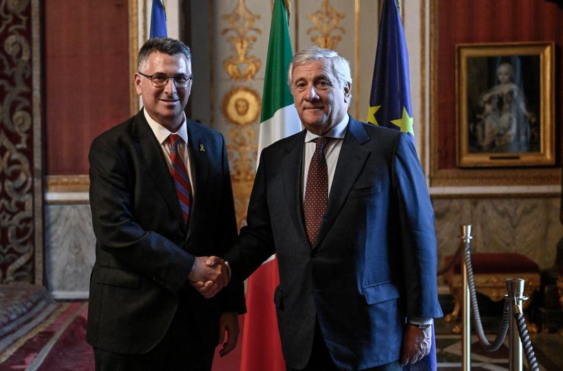 Sa'ar, 'Hamas viola l'accordo, consegni i 19 corpi subito'