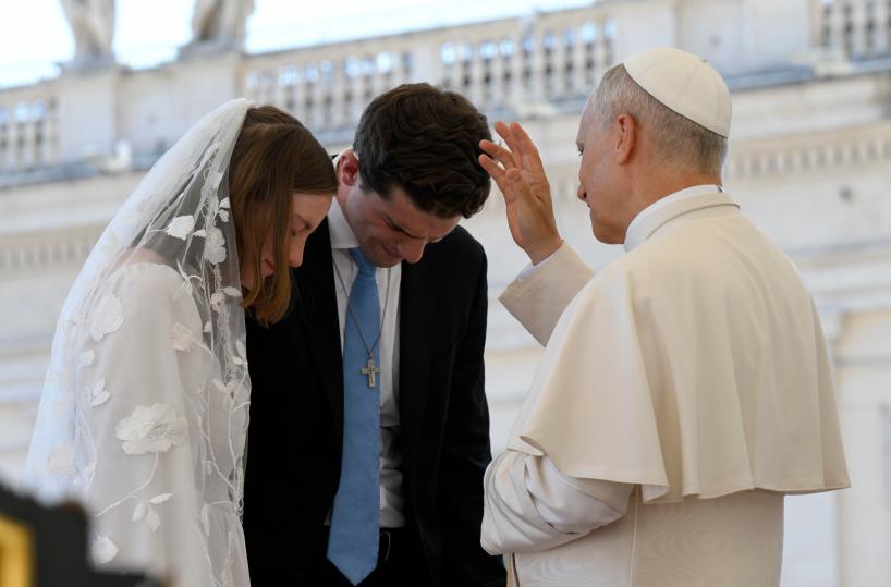 Il Papa su matrimonio, i contro-modelli deludono