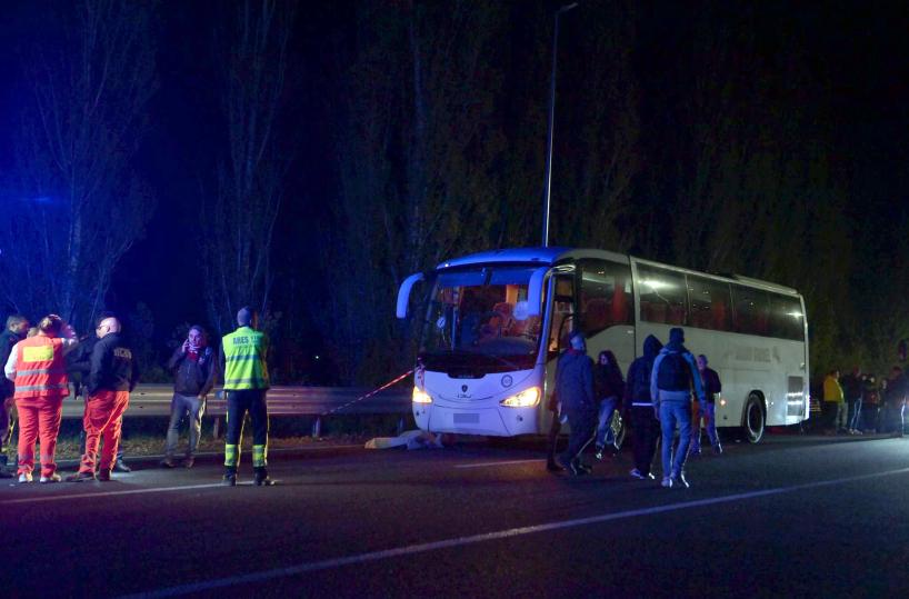 Assalto al pullman, fermate tre persone