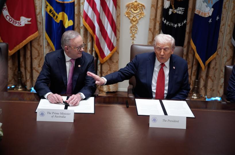 Trump firma accordo con premier Australia su terre rare