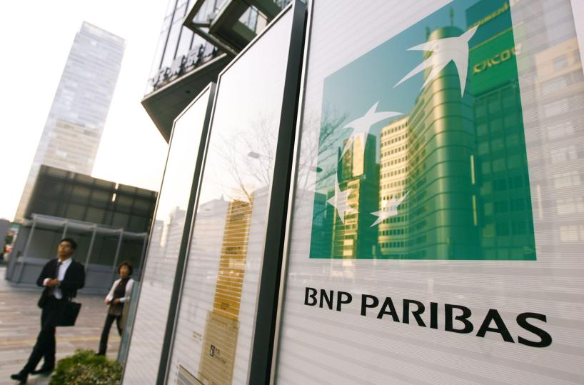 Bnp scivola in Borsa, condannata a risarcire profughi Ugandesi