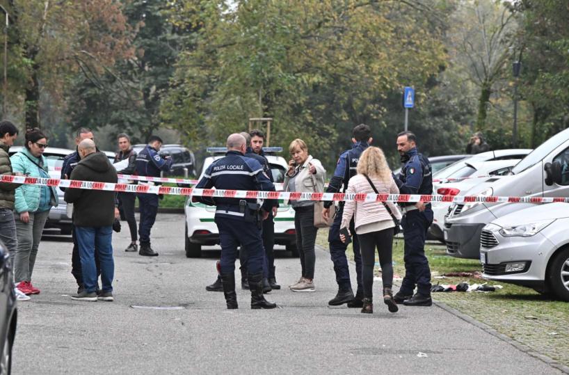 Donna ferita al volto con un coltello a Milano, è grave