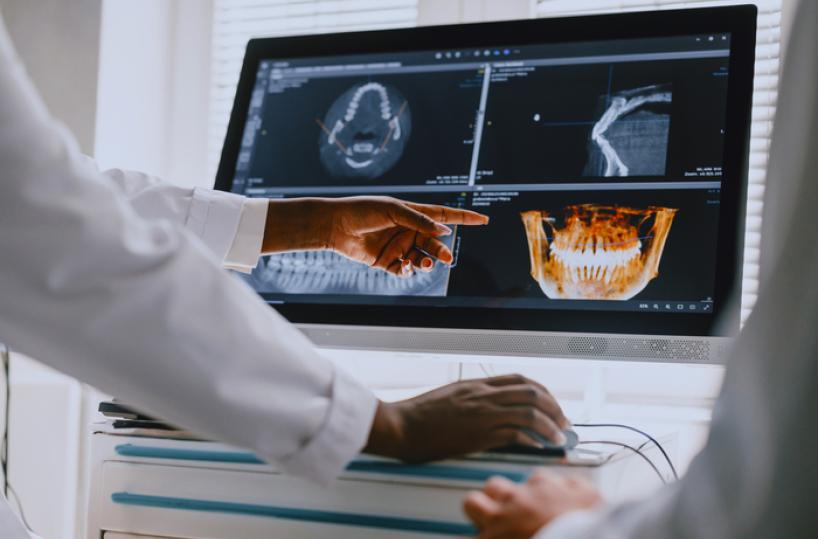 Staminali a gel rigenerano ossa e gengive, impianti più rapidi