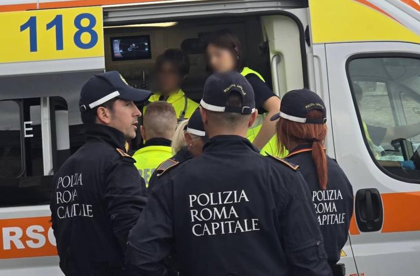 Cade dal muro del Pantheon, muore turista a Roma