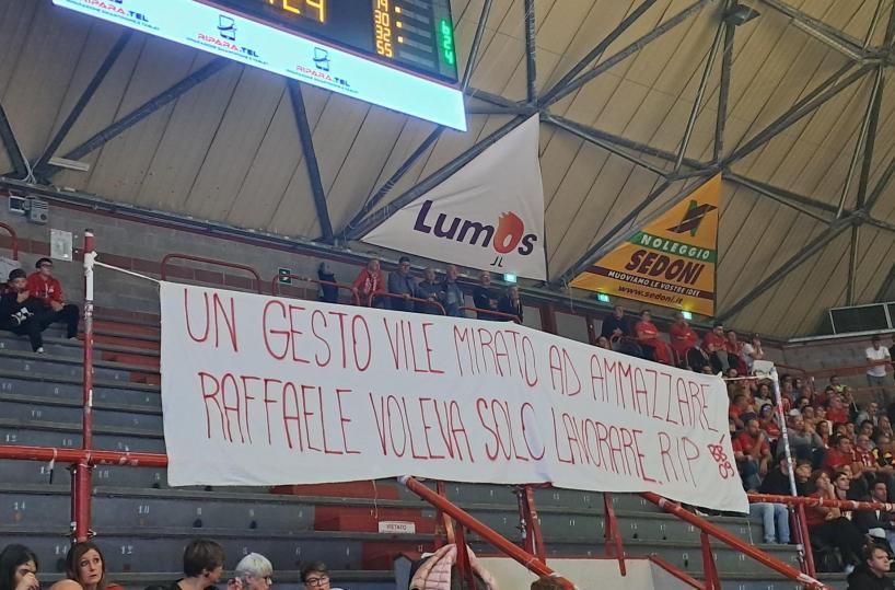 Agguato al bus, stop trasferte a tifosi Rieti e Pistoia