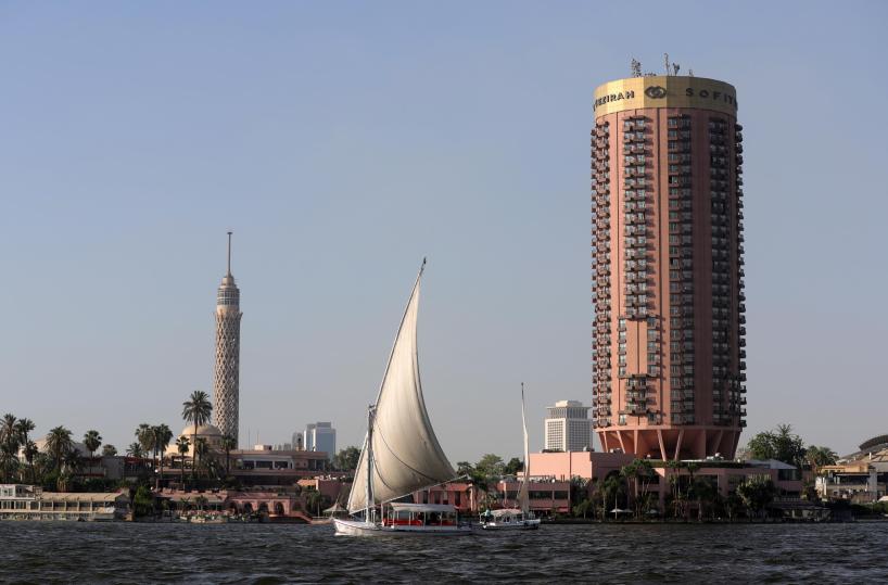 A fuoco nave su Nilo, 60 italiani in buone condizioni